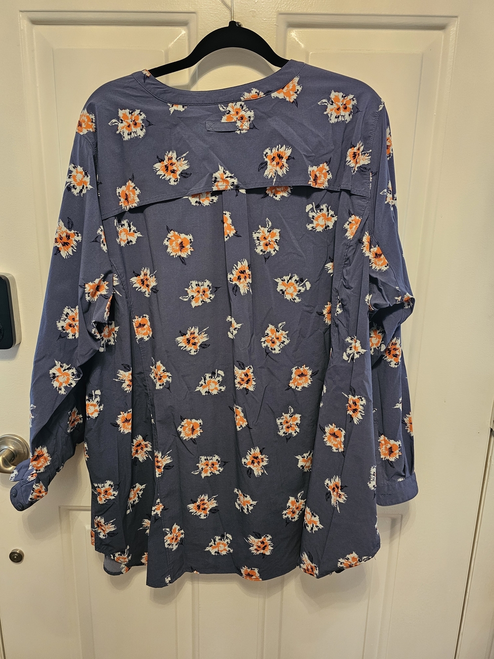 Duluth Trading CompanyFloral Button-Front Women's Top - Blue with Orange Flowers - Picture 3 of 4